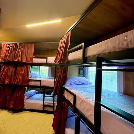 Hostel Vida Verde Madrid Exteriör bild