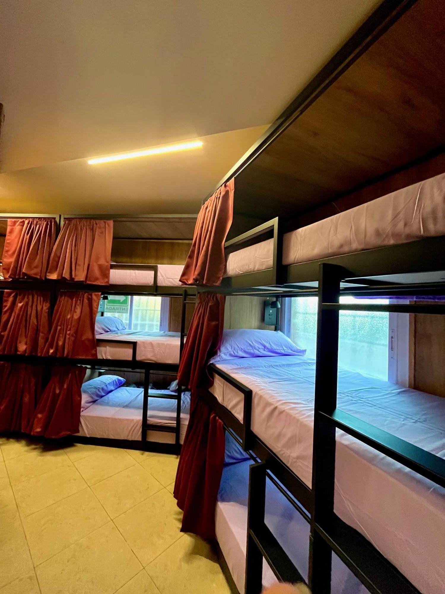 Hostel Vida Verde Madrid Exteriör bild