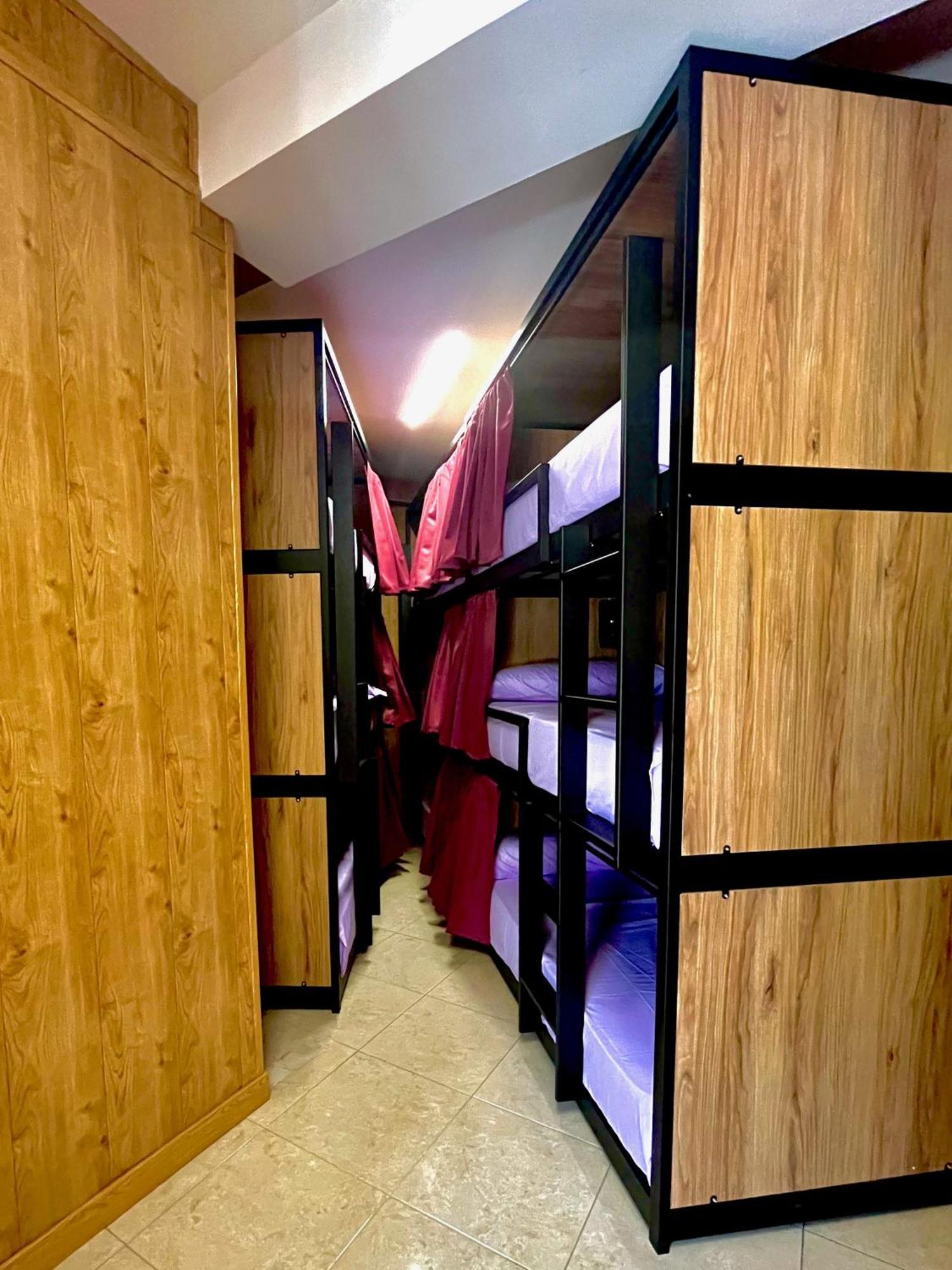Hostel Vida Verde Madrid Exteriör bild
